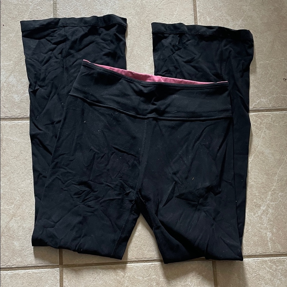 Reversible Lulu Black Leggings with Pink Waistband